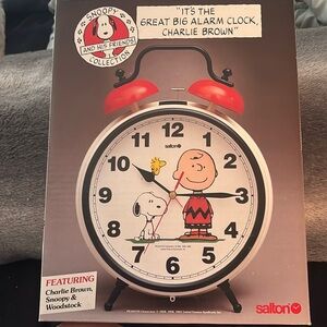 Vintage PEANUTS alarm clock!